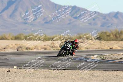 media/Dec-07-2025-CVMA (Sun) [[3e7d2de5dc]]/Race 16-Formula Middleweight/